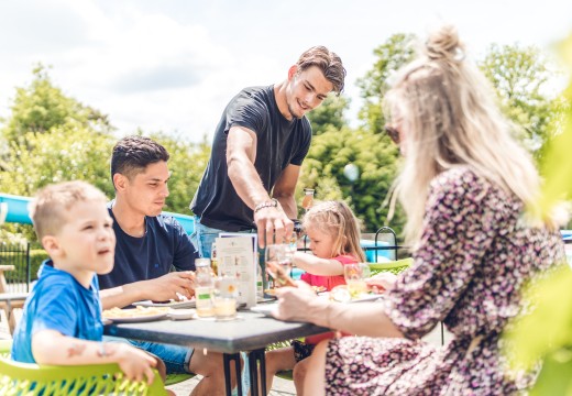 Bosgraaf eetcafe.jpg Bosgraaf eetcafe.jpg